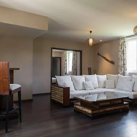 Szálloda Chateau De La Falque, The Originals Relais Saint-Geniez-dʼOlt