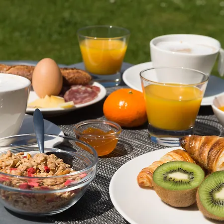 Chateau De La Falque, The Originals Relais Szálloda