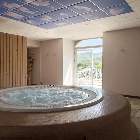 Hotel Chateau De La Falque, The Originals Relais 4*