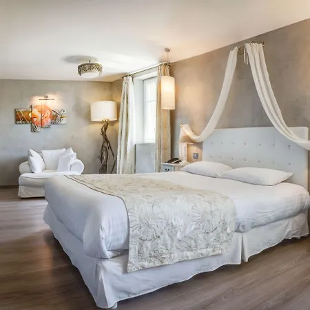 Chateau De La Falque, The Originals Relais 4* Saint-Geniez-dʼOlt