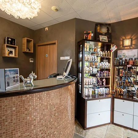 Chateau De La Falque, The Originals Relais Hotel 4*