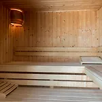 Château De La Falque, The Originals Relais Hotel Saint-Geniez-dʼOlt