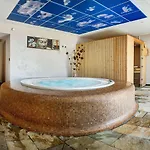 호텔 Chateau De La Falque, The Originals Relais 4*