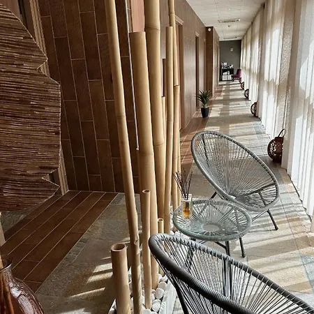 Hotel Chateau De La Falque, The Originals Relais