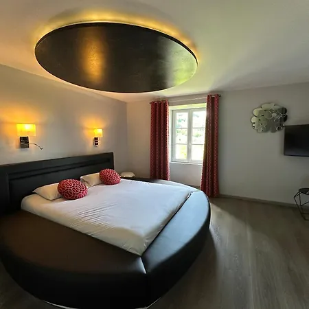 酒店 Chateau De La Falque, The Originals Relais 3*