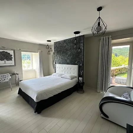 酒店 Chateau De La Falque, The Originals Relais Saint-Geniez-dʼOlt