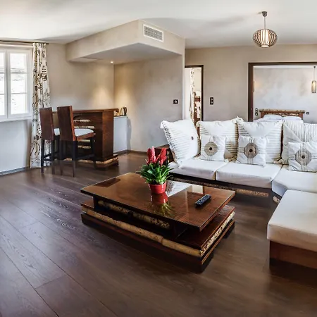 Chateau De La Falque, The Originals Relais 4* Saint-Geniez-dʼOlt