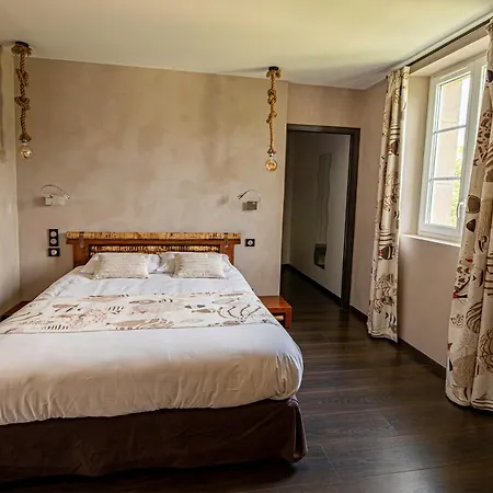 فندق Chateau De La Falque, The Originals Relais