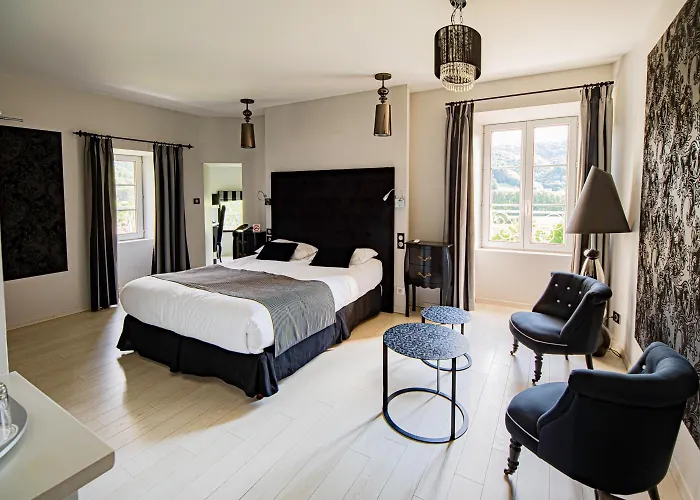 Chateau De La Falque, The Originals Relais Saint-Geniez-dʼOlt