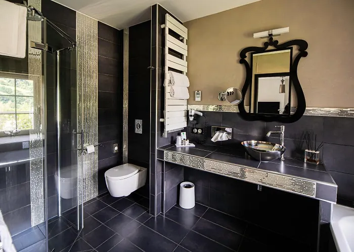 Hotel Château De La Falque, The Originals Relais 4*